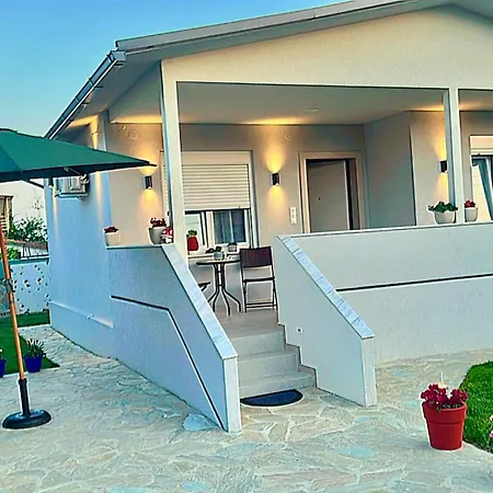 Holiday home Dream Summer House Nea Kallikrateia